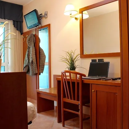 Depandance Jole מלון 3*