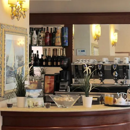 Depandance Jole מלון 3*