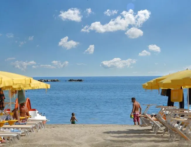 Depandance Jole فندق 3*