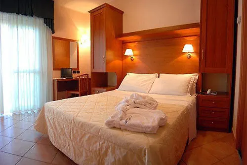 فندق Depandance Jole 3*